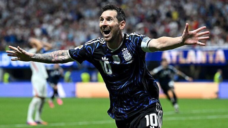 Los equipos de fútbol de toda Argentina rendirán homenaje a Lionel Messi con un minuto de aplausos en los partidos de las diferentes ligas