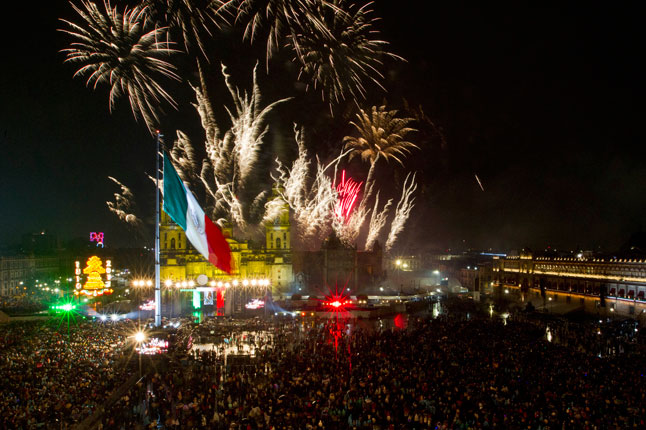 México conmemora su Día de Independencia con celebraciones cívicas y tradicionales
