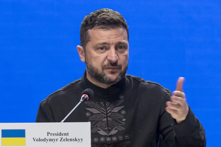 Zelenski advierte que el espacio aéreo ruso será "completamente inseguro" por los drones