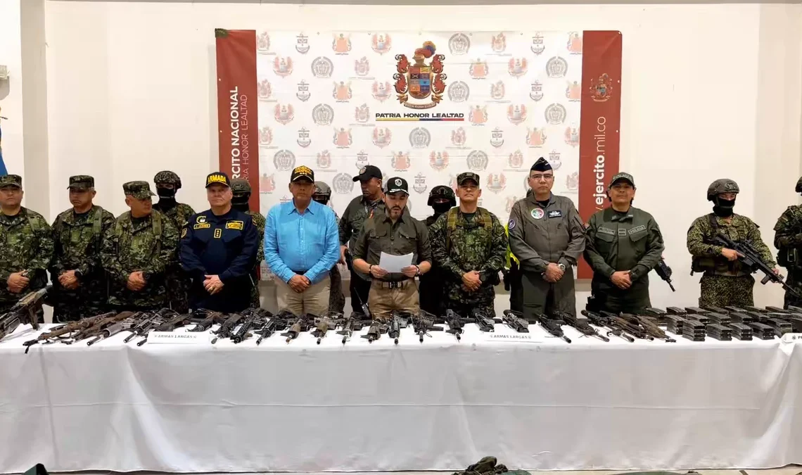 Presidente de Colombia anuncia 23 muertos durante operación contra disidencias de Iván Mordisco