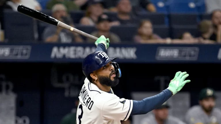 El dominicano Junior Caminero conectó un cuadrangular que le dio la victoria al conjunto de Tampa Bay sobre el equipo de los Atléticos