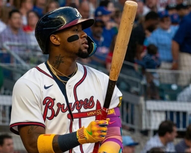 El venezolano Ronald Acuña Jr.,se convirtió en el jugador más rápido en la historia de Grandes Ligas en alcanzar 200 jonrones y 200 bases robadas