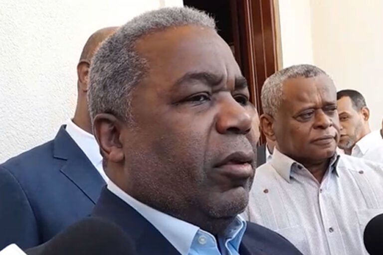 Tony Peña Guaba valora homenaje a su padre, Peña Gómez, en Nueva Jersey
