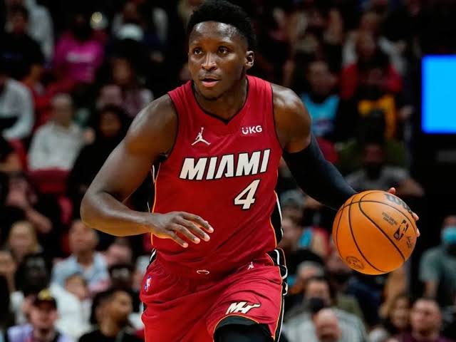 Victor Oladipo quien ha estado fuera de acción desde el 2023 le solicitó mediante una carta abierta a los gerente generales una oportunidad para regresar a la NBA