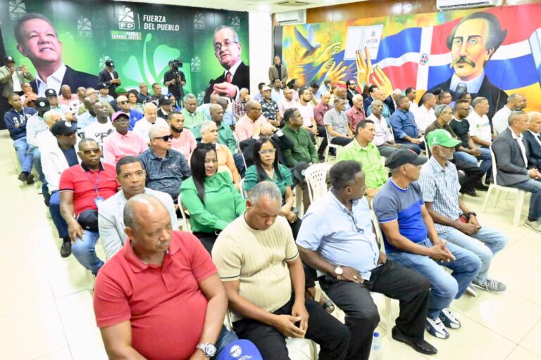 Fuerza del Pueblo denuncia incumplimientos del Gobierno con pensionados de las Fuerzas Armadas y la Policía Nacional
