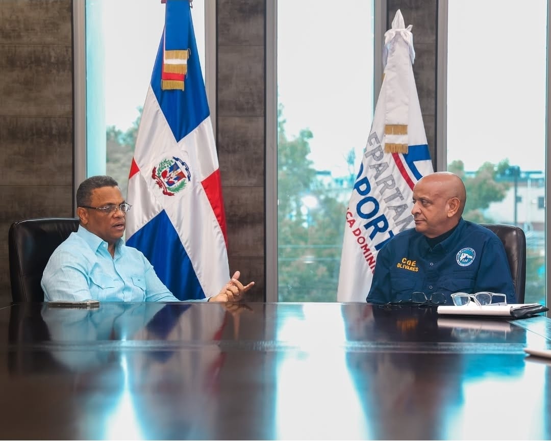 COE y Departamento Aeroportuario coordinan uso de aeropuertos, aeródromos y helipuertos para emergencias y desastres