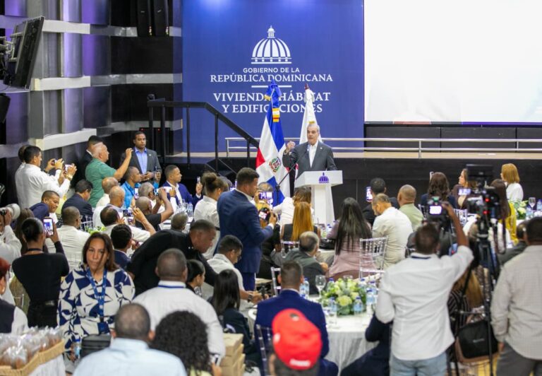 Presidente Abinader destaca reducción de la pobreza y avances sociales y económicos de República Dominicana