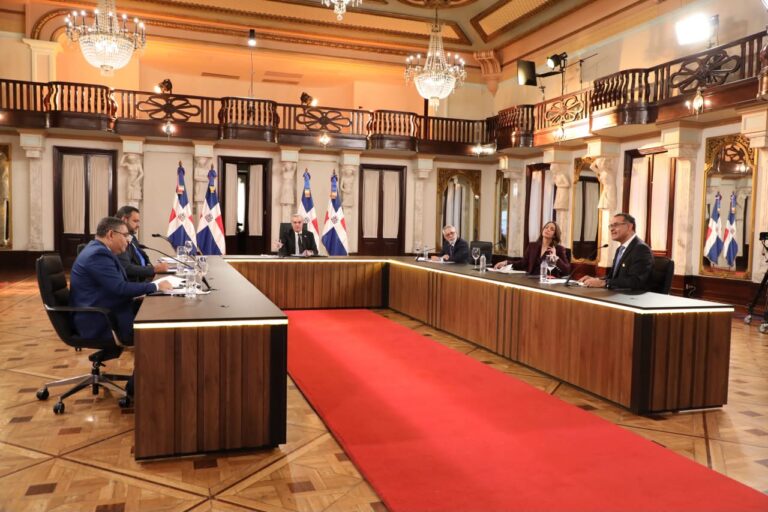 Gobierno destaca que la tasa de pobreza monetaria bajó 2.8 puntos este año con respecto a 2025
