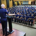 Director general de la Policía fortalece contacto con agentes y autoridades de María Trinidad Sánchez