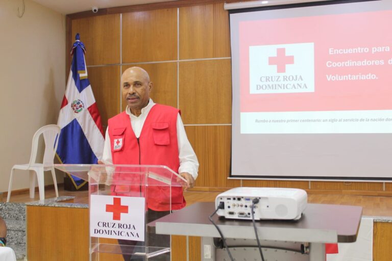 Director de la Cruz Roja reitera pedido de trasladar los restos de Trina de Moya al Panteón Nacional