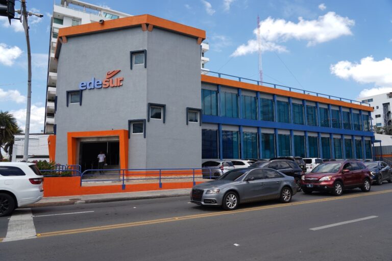 Edesur habilita un nuevo centro de información para responder inquietudes de sus clientes