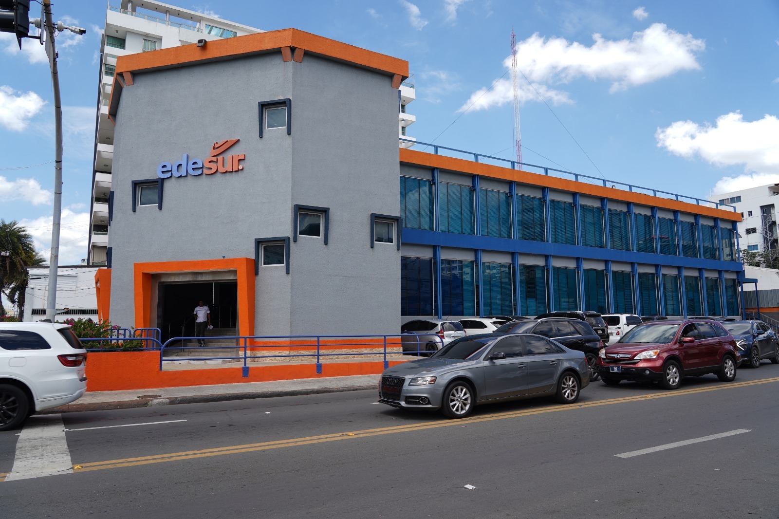 Edesur habilita un nuevo centro de información para responder inquietudes de sus clientes