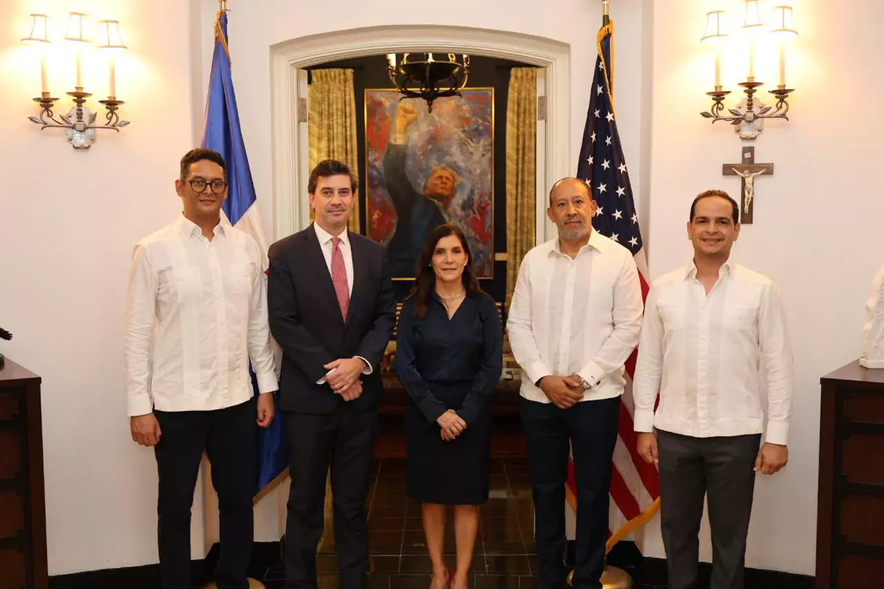 Sistema 911 fortalece cooperación tecnológica con Estados Unidos para mejorar respuesta a emergencias