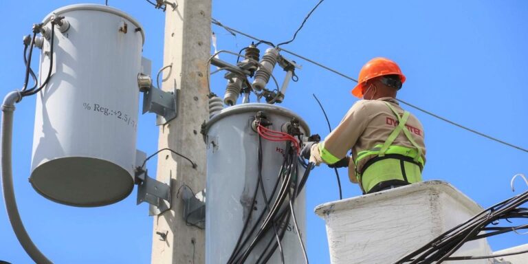 Edesur inicia sustitución de transformadores de distribución en 10 demarcaciones