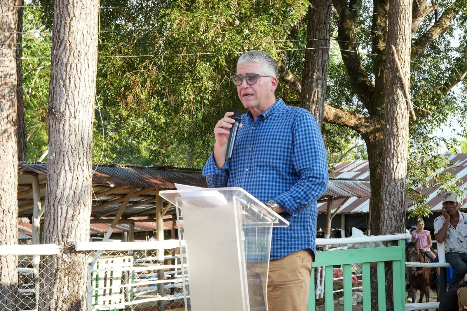 Eric Rivero propone alianza entre turismo y agricultura para impulsar la producción