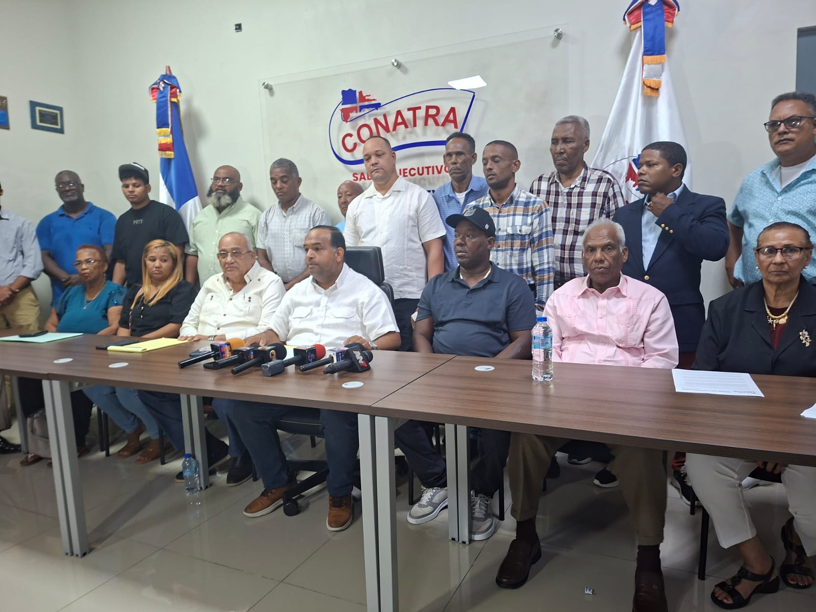 Conatra saluda diálogo del gobierno y transportistas; pero sugiere otras medidas paliativas