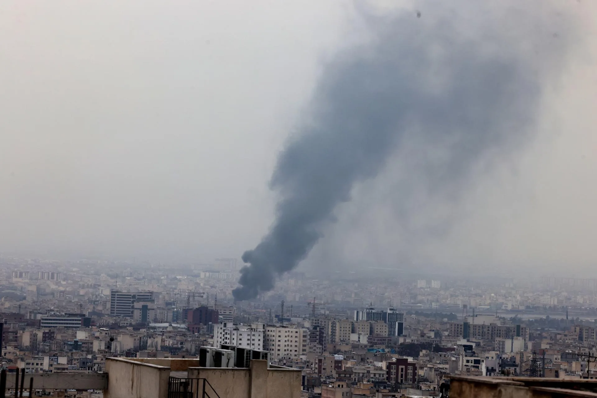 Irán califica de crimen de guerra el ataque de EEUU que causó cuatro muertos en una boda