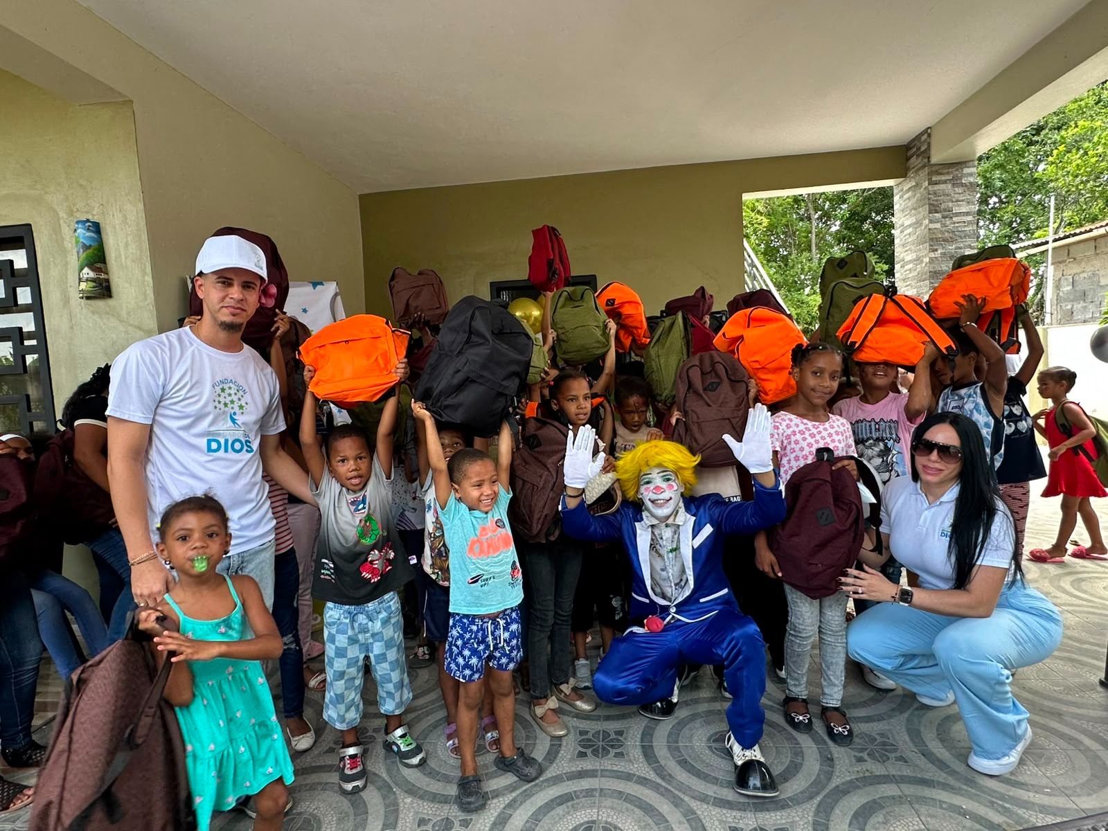 Fundación Soldados de Dios beneficia a 350 niños con el programa “Una Mochila, Un Niño” 2026
