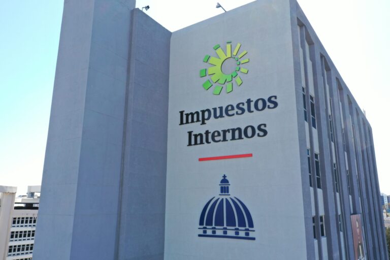 Impuestos Internos acumula recaudación de RD$671 mil millones en ocho meses