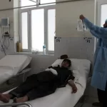 Pakistán expulsa a estudiantes afganos de medicina
