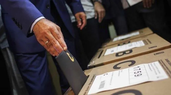 Dominicanos en Nueva York rechazan eliminar el voto en el exterior y piden mayor motivación para votar
