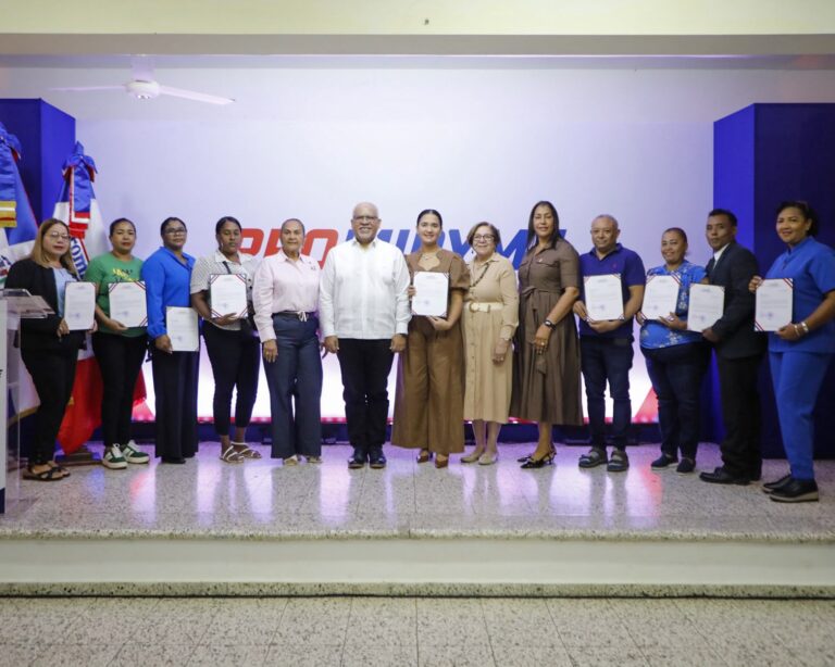 Promipyme entrega RD$130 millones en préstamos a 480 microempresarios y emprendedores en San Francisco de Macorís