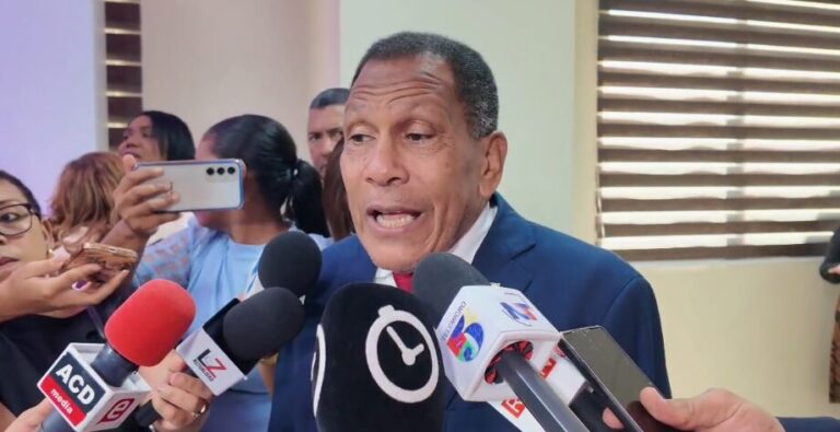 Senador Dagoberto Rodríguez Adames niega incursión militar dominicana en Haití y asegura que los soldados respetan la frontera