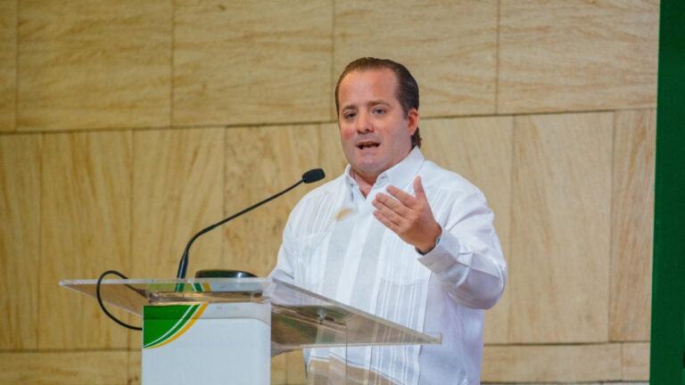 Paliza garantiza respaldo del Gobierno al sector arrocero ante los cambios comerciales con Estados Unidos y anuncia nueva etapa de conversaciones