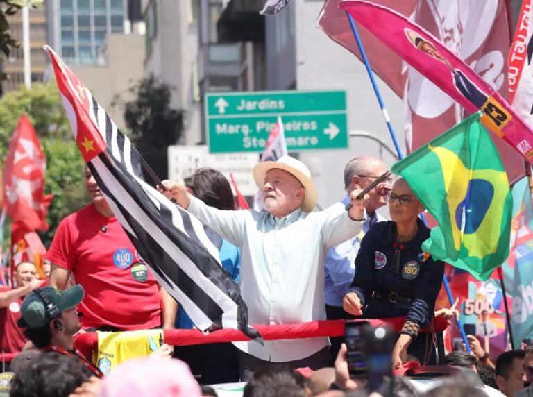 Brasil celebra este domingo elecciones con el presidente Lula y el partido oficialista encabezado las encuestas