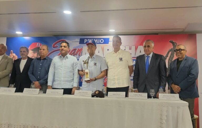 Junior Caminero del conjunto de Tampa Bay ganó el Premio Juan Marichal por su gran labor durante el año en las Grandes Ligas