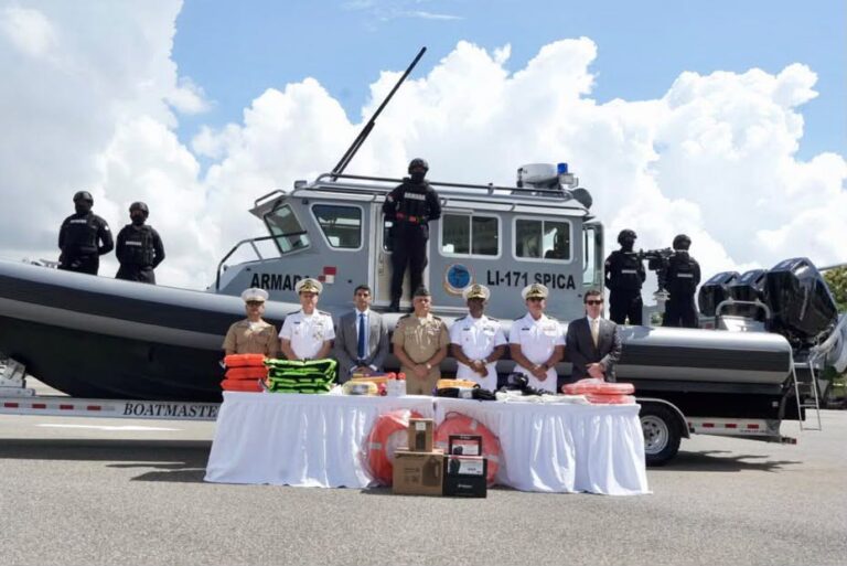 Armada fortalece sus capacidades navales con la incorporación de una nueva lancha donada por Estados Unidos