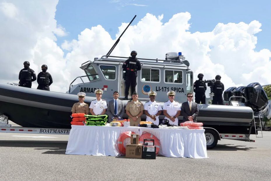Armada fortalece sus capacidades navales con la incorporación de una nueva lancha donada por Estados Unidos