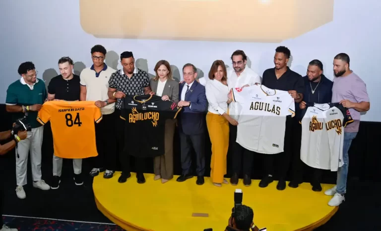 Las Aguilas Cibaeñas presentaron su elenco deportivo, uniforme oficial, madrinas, talentos de transmisión e innovaciones comerciales para la próxima temporada