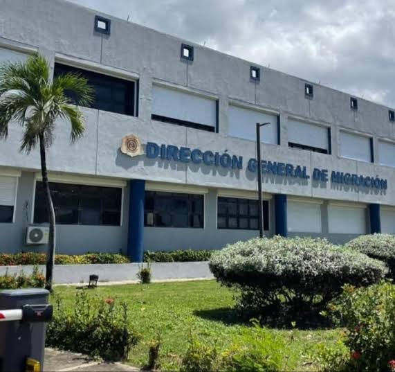 Hombre sometido a la Justicia por agredir agentes de Migración y obstruir operativo