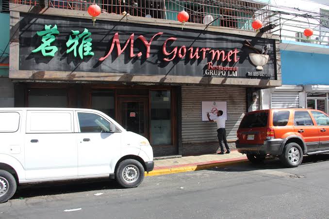 Pro Consumidor interviene más de 30 comercios chinos por irregularidades sanitarias y comerciales