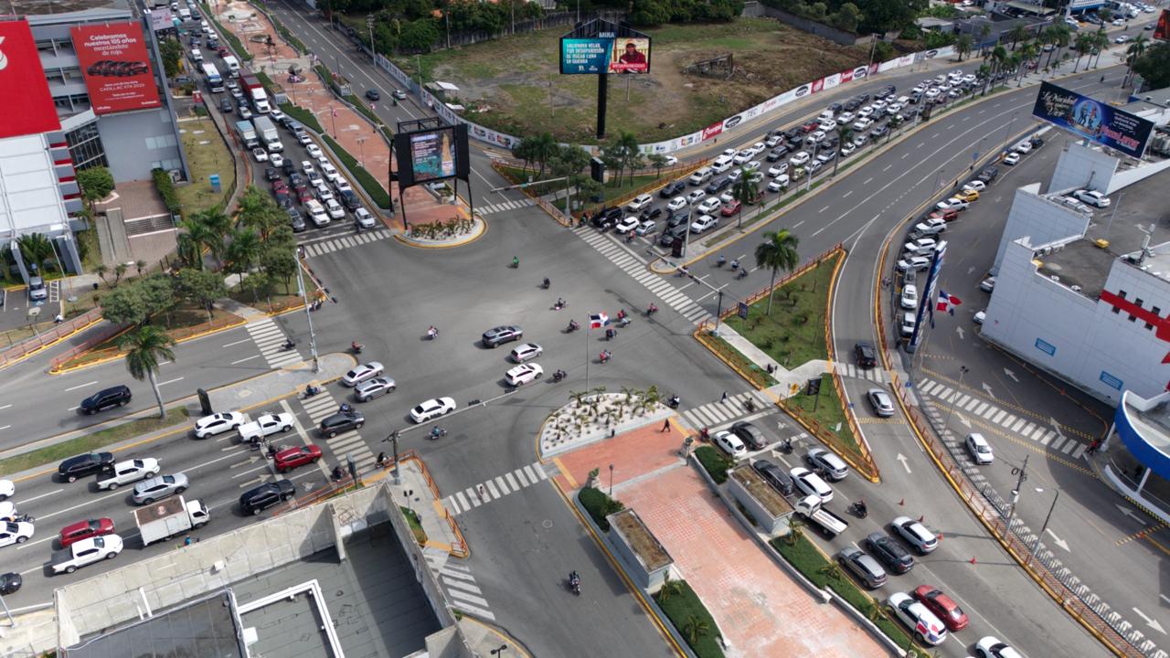 Más de 6.7 millones de personas se desplazan diariamente por el Distrito Nacional y la provincia Santo Domingo, revela INTRANT