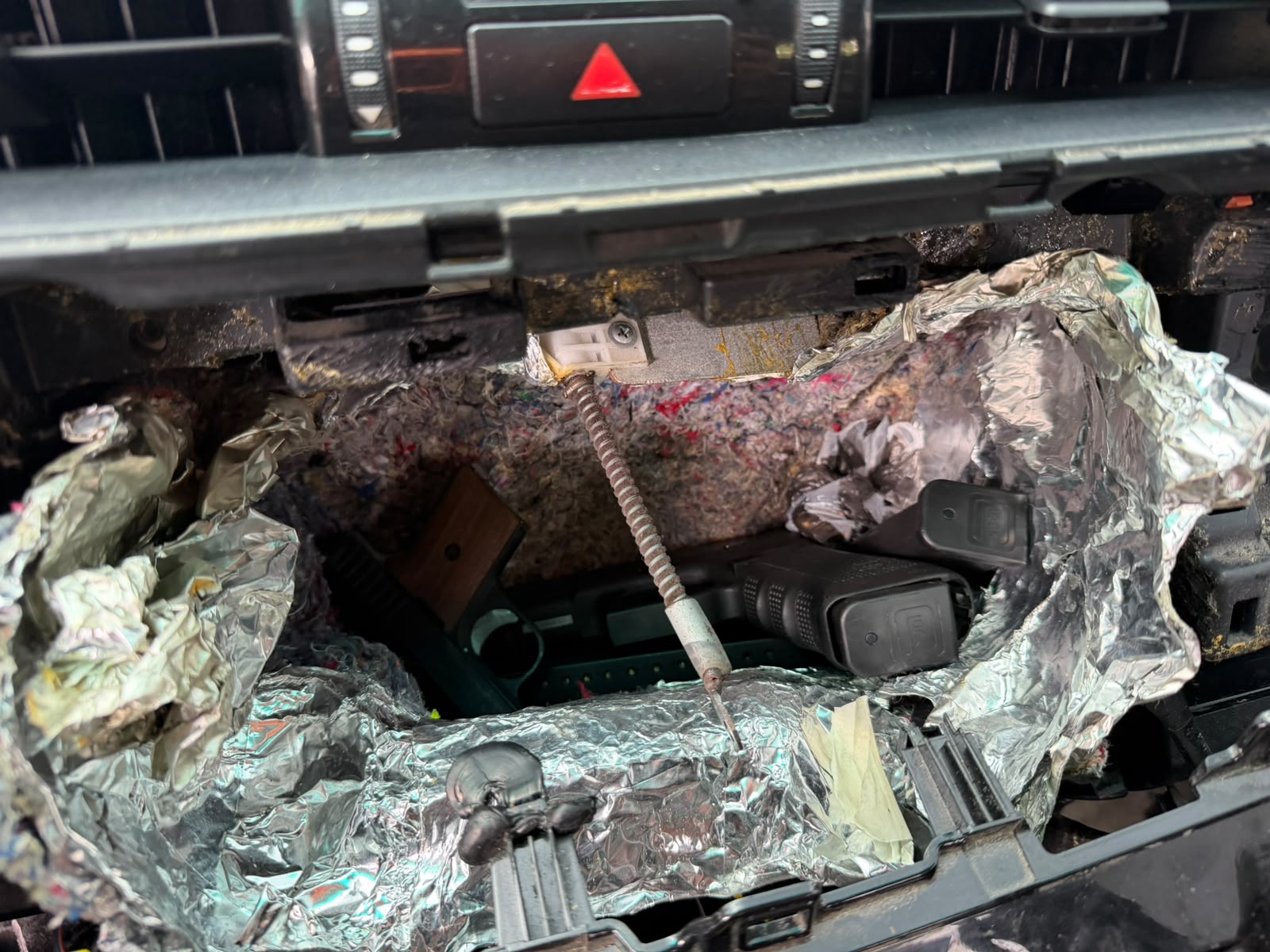 DNCD ocupa armas y municiones a hombre durante operativo en Santo Domingo Oeste
