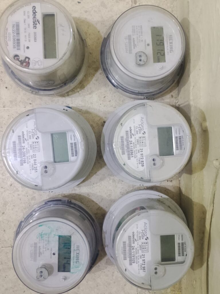 Medidas de coerción a dos brigadistas de empresa contratista tras ocupación de 18 medidores eléctricos