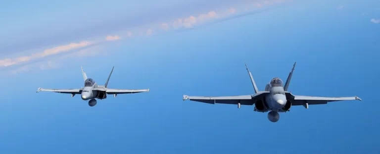 Despegan dos cazas F-18 españoles de la OTAN en Rumanía por la alerta de un dron cerca de Ucrania