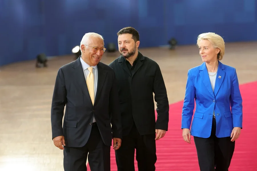 Los líderes de la UE inician la segunda jornada de la cumbre centrada en la inmigración y el apoyo a Kiev