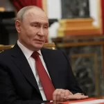 Putin dice a los dirigentes de Finlandia y Noruega que sólo se reunirá con Zelenski para firmar la paz, según el Kremlin