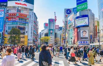 Japón multiplica hasta por 20 las tasas de residencia para extranjeros: la permanente pasa de 10,000 a 200,000 yenes