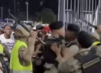 Caos en los alrededores del Estadio Olímpico previo al RD-Haití: aficionados haitianos habrían roto una puerta de entrada