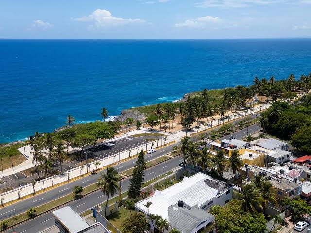 La apuesta de República Dominicana en París que va más allá de las playas y el ron para seducir a Francia