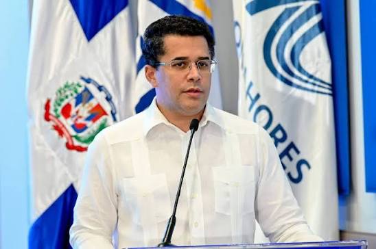 David Collado vuelve a rehusar referirse a temas políticos, alegando que, no se va a desconcentrar de su labor como ministro de Turismo