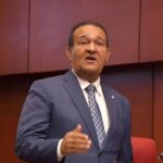 Senador Antonio Marte: «A mí me tiene loco la gente de La Victoria, llamándome y haciéndome diabluras por los teléfonos míos»