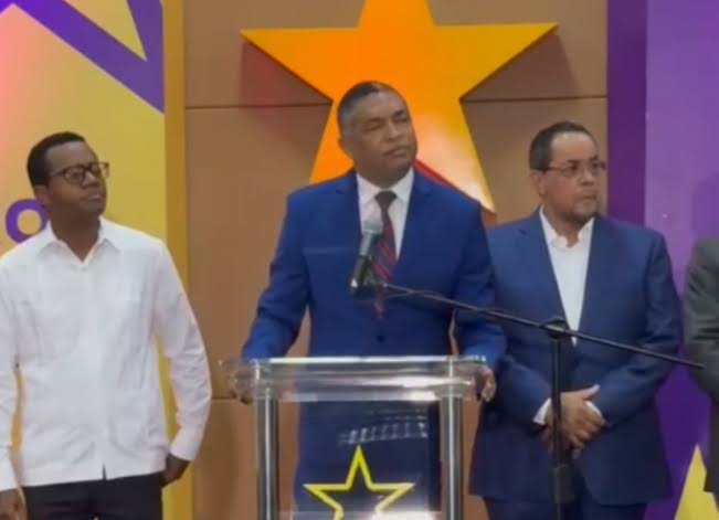 Yván Lorenzo pide a Faride Raful investigar intento de arresto y agresión contra diputada Millys Martínez