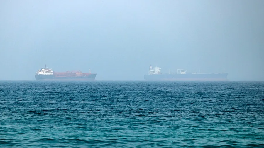 Irán dice que otro petrolero «se incendia» al tratar de cruzar Ormuz
