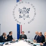 Macron anuncia restricciones a las manifestaciones en Francia y convoca un Consejo de Defensa