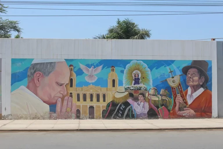 El papa León XIV se hace omnipresente en Chiclayo con estatuas, murales e incluso comida